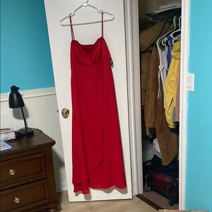 Elegant Red Evening Dress